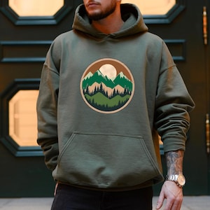 Retro Mountain Circle Hoodie, Vintage Forest Hiking Sweatshirt, Adventure Nature Pullover, Outdoorsy Gift for Him Her, Camping Hoodie