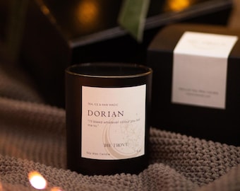 Dorian Havilliard Candle – Sea Salt, Marine, Teakwood – Throne of Glass