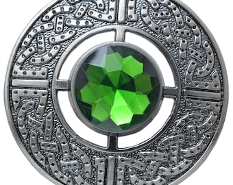 Scottish Kilt Fly Plaid Brooch – Celtic Knot Pattern with Sparkling Stone, Handcrafted Tartan Sash Pin, Highland Dress Jewelry for Women