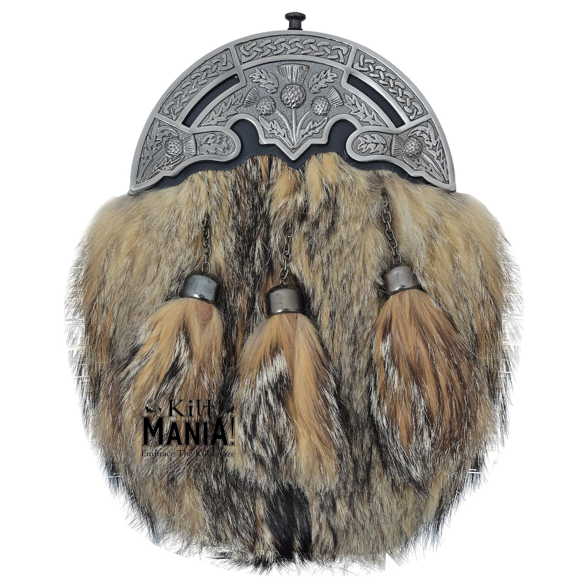 Kilt Scozzese Fatto A Mano: Abito Scozzese In Pelle Nera Con Testa Di Cervo - Italia