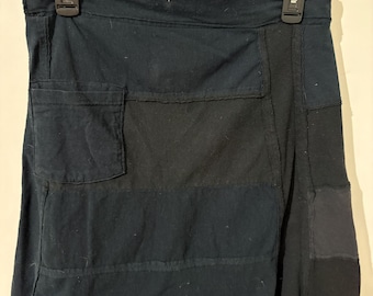 Saia preta de patchwork em malha, peça única da GmaJanisew