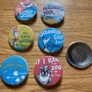 Lot von 6 Dr. Seuss verbannte Buch Buttons Pin Anstecker aus Print Anstecker von Gmajanisew