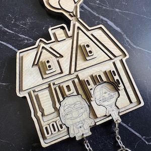 High-Quality Handmade Wooden UP Keychain - Carl and Ellie UP Movie Key Holder, UP House Key Ring, Adventure Wood Key Hanger for Fans Beige