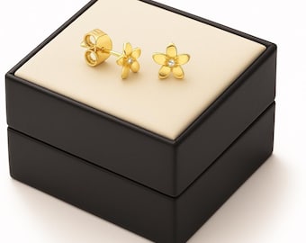 18ct Gold  Stud Earrings: 5mm , 8mm Floral Design in Luxury Gift Box Included