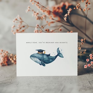 Carte imprimable de remise des diplômes, carte aquarelle baleine, téléchargement numérique, cadeau de remise des diplômes, célébration, téléchargement immédiat, impression à la maison, blanc