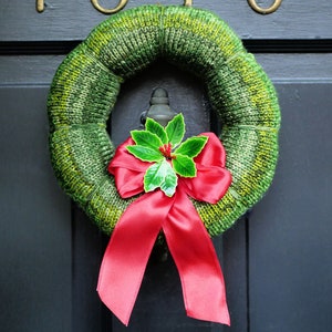 Feelin&#39; Pine Knitted Holiday Wreath - PDF Pattern