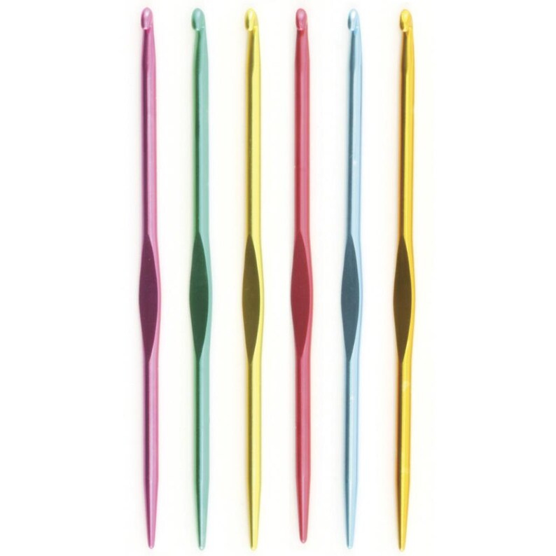 Handi Tool to pick up dropped stitches