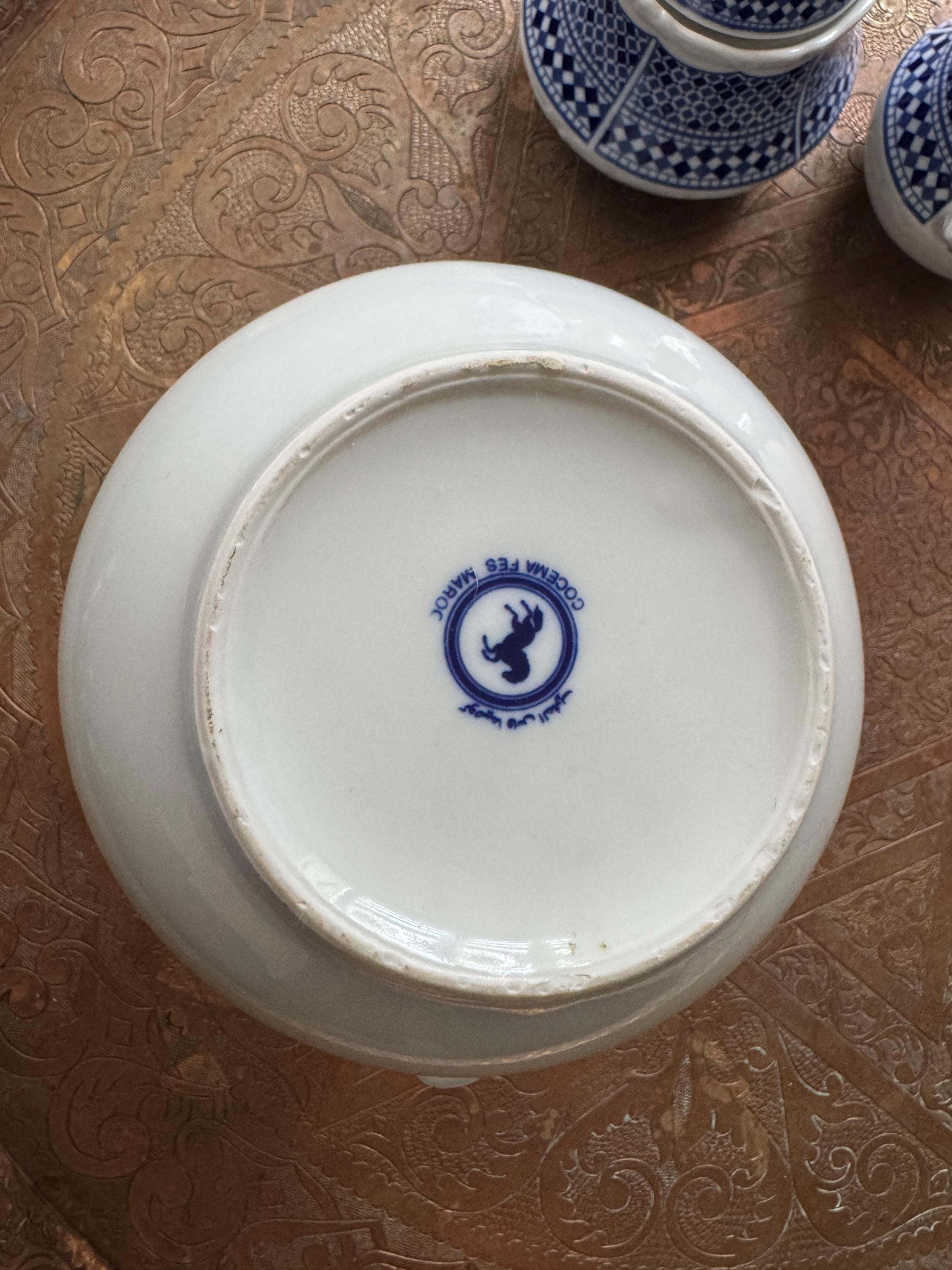 Trio 1930, cafetière, théière, sucrier, pot à lait en porcelaine
