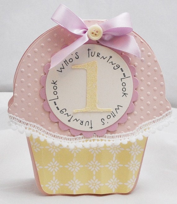 Cupcake Shaped Invitations 3