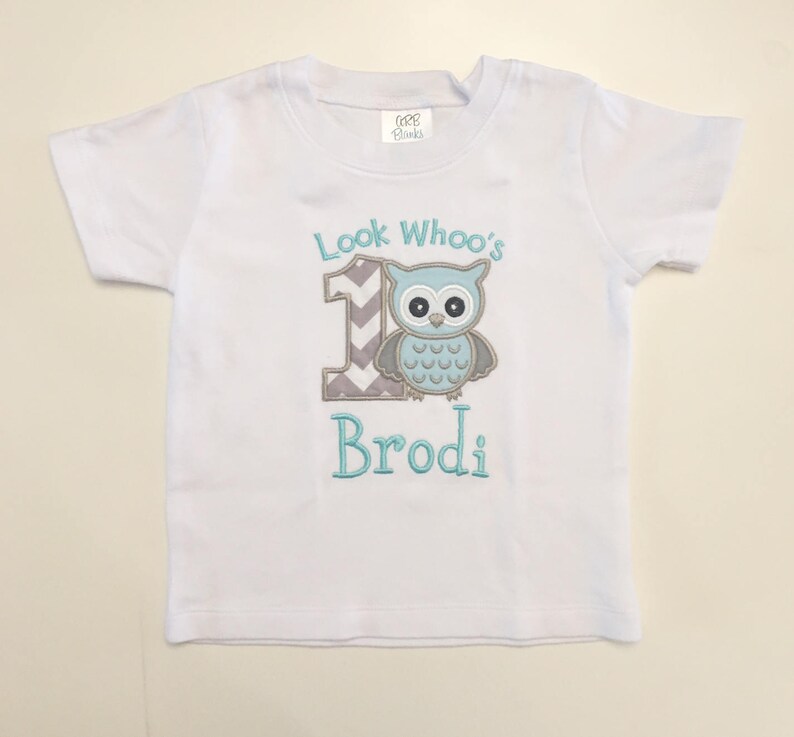 Boy Owl Shirt & Personalized Party Hat Set, Look Whoo's Turning 1,Toddler Baby First Birthday Smash Cake Photo Props, Woodland Forest Friend bild 4