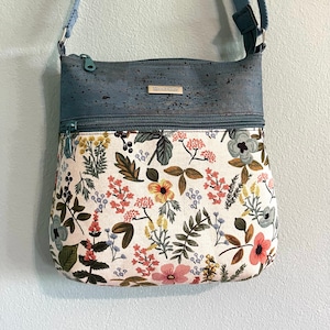 Cork Crossbody Bag, Rifle Paper Canvas Fabric, Floral Crossbody Purse, Zippered Bag, Fabric and Cork Hipster, Fabric Purse