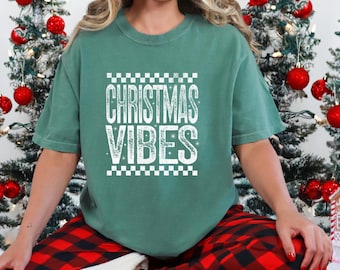Christmas Vibes Shirt, Comfort Colors T-Shirt, Retro Christmas Tee, Vintage Holiday Shirt, Christmas Gift for Women, Festive Tee