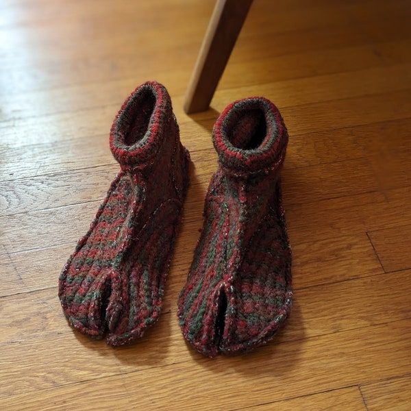 Split Toe House Slippers / Cozy Tabi Socks / Ankle / Wool / US womens 6-7.5 Euro 37-38