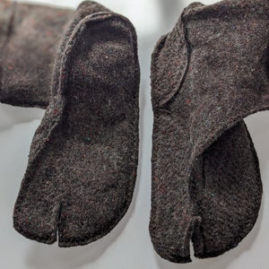 Split Toe House Slippers / Cozy Tabi Socks / Calf high / Wool USW 10-11/M 8.5-9.5 EU 42-43.5 image 3