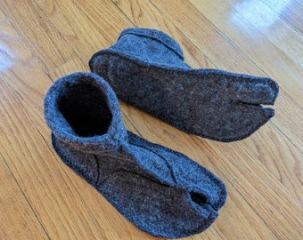 Split Toe House Slippers / Cozy Tabi Socks / Ankle / Wool  USW 10-11/M 8.5-9.5 EU 42-43.5