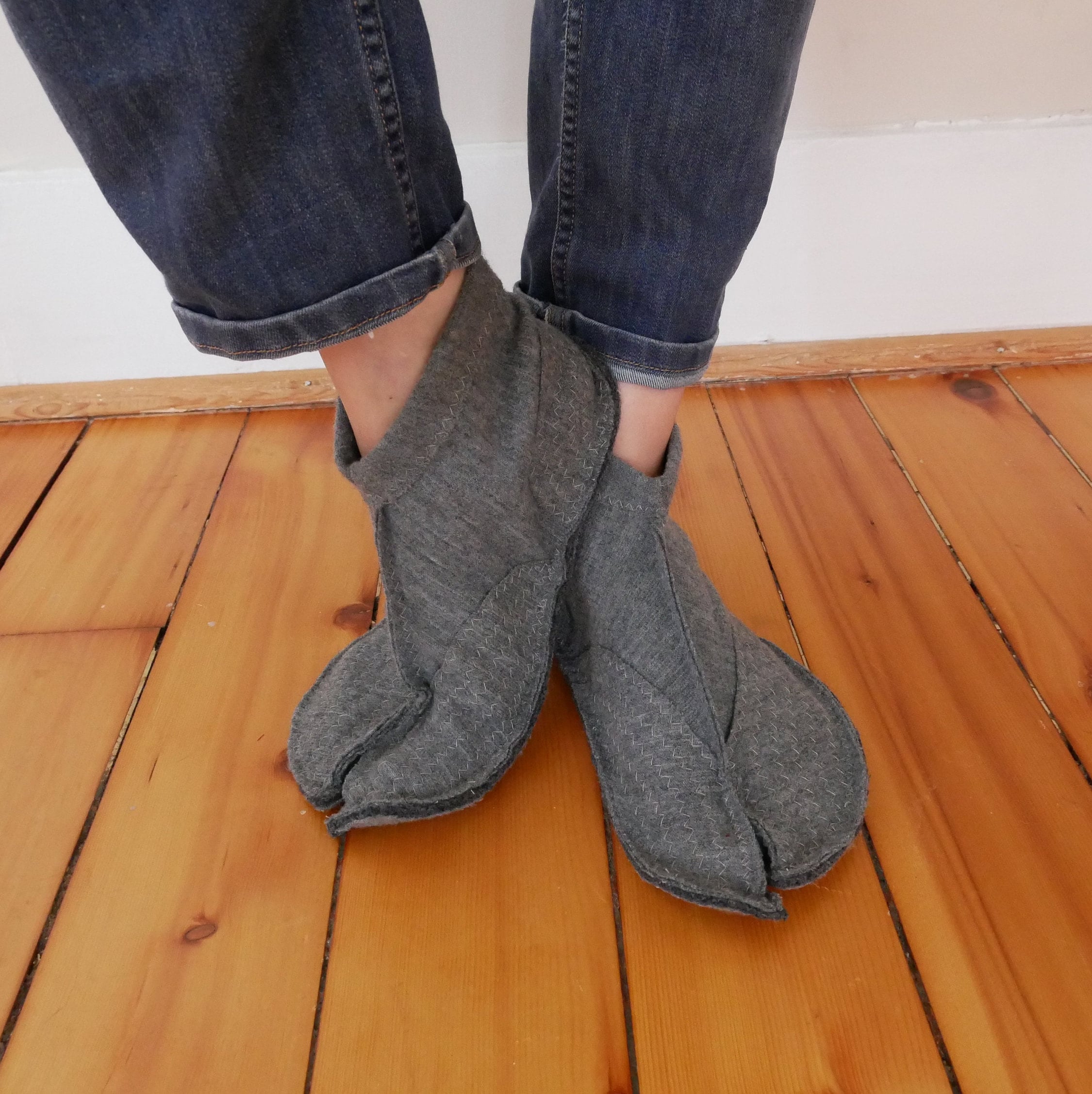 3 Pairs Charcoal Grey Wool Split Toe Tabi Socks For Hiking Or