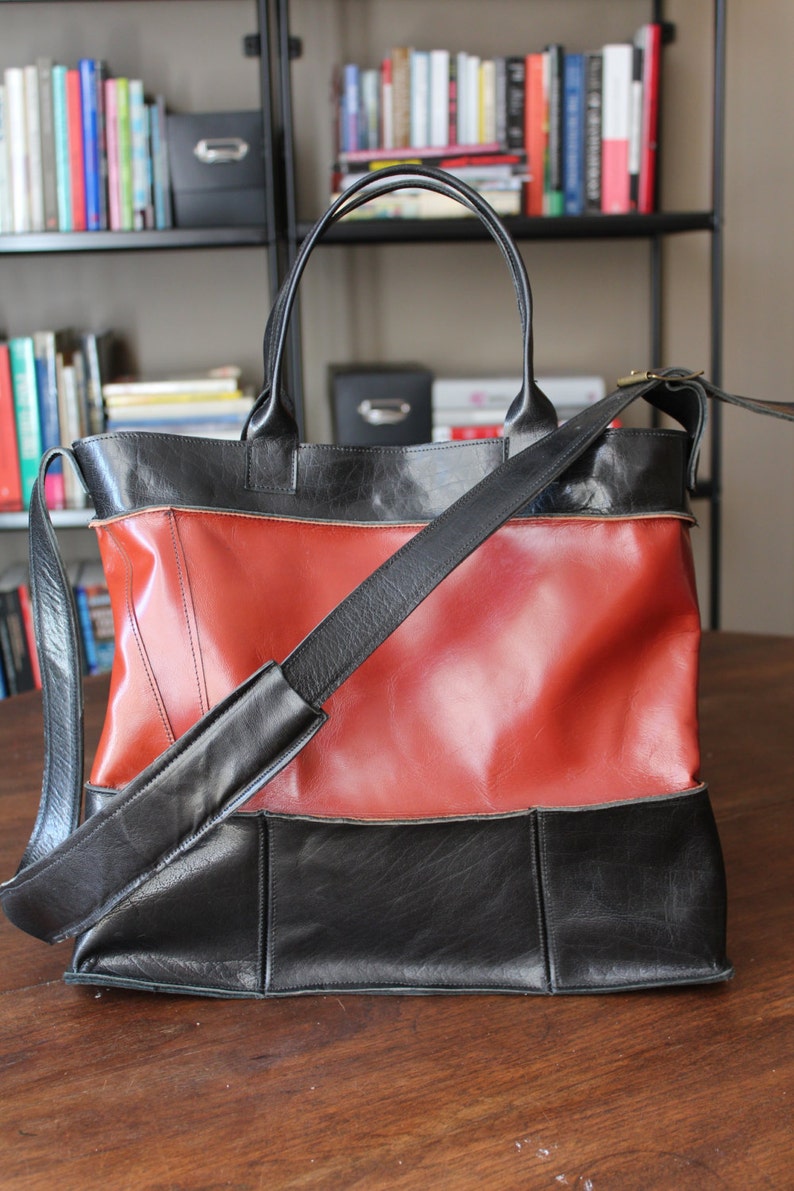 Black and Brown Leather Handbag image 2