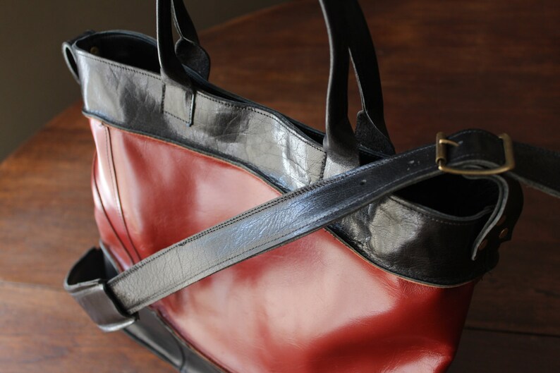 Black and Brown Leather Handbag image 3