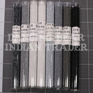 11/0 Greyscale Opaque & Luster Japanische Perlen Set 8 Farben volle Tuben