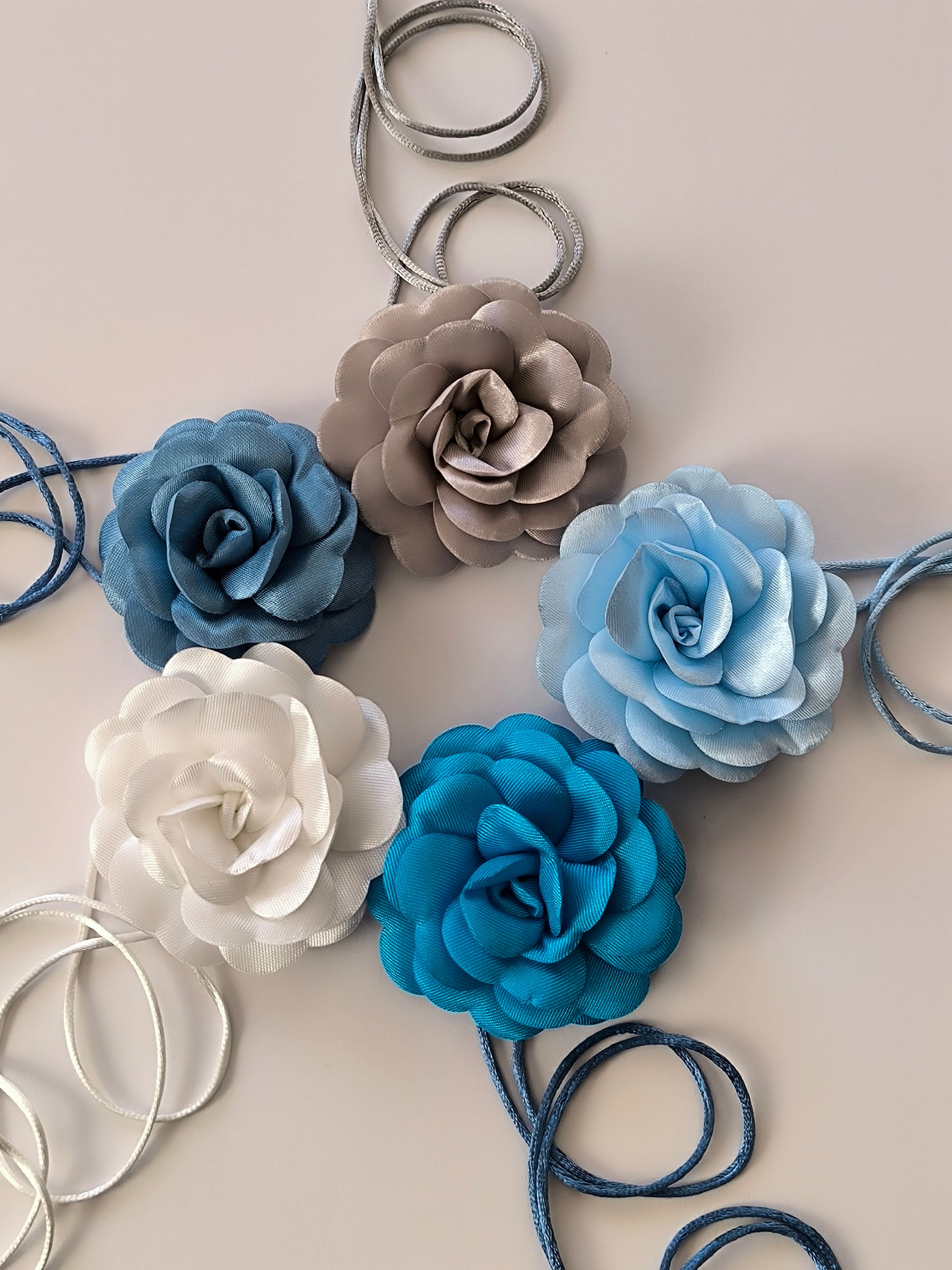 Collane Girocollo Con Fiori - Set Di 4 Colorate Per Donna Vintage E Moderno