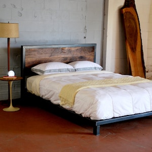 Kraftig Platform Bed with Rough Walnut Headboard KING SiZE