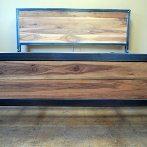 Kraftig Bed Number 4 with Walnut Bild 4