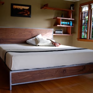 The Early Century Bed King Size image 4