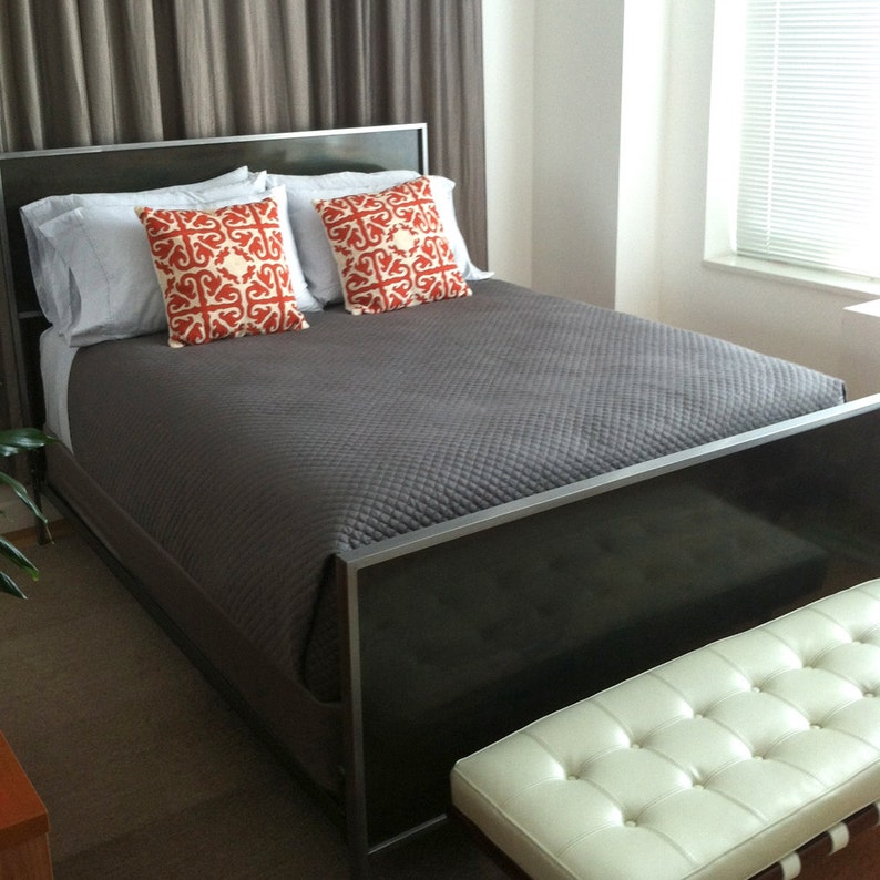 Steel Panel Bed Queen Size image 2