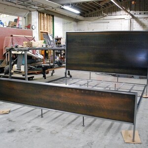 Steel Panel Bed King Size image 3