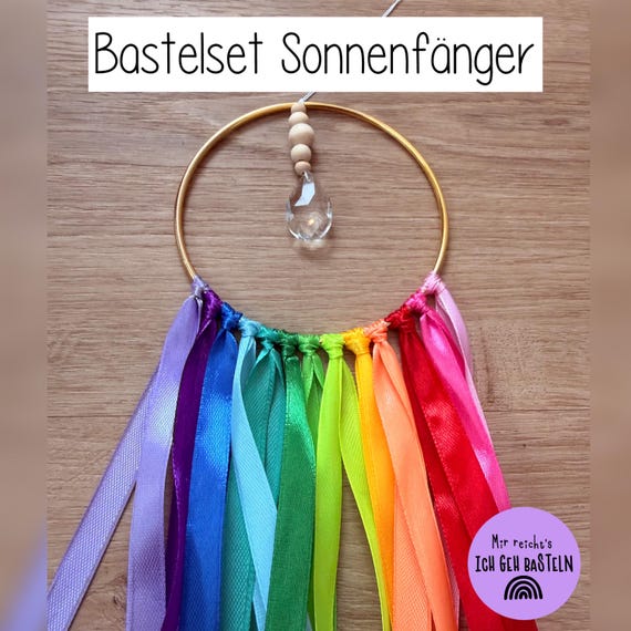 Bastelset für Sonnenfänger mit Bändern in Regenbogenfarbe – Perfekt für Kinder und Erwachsene