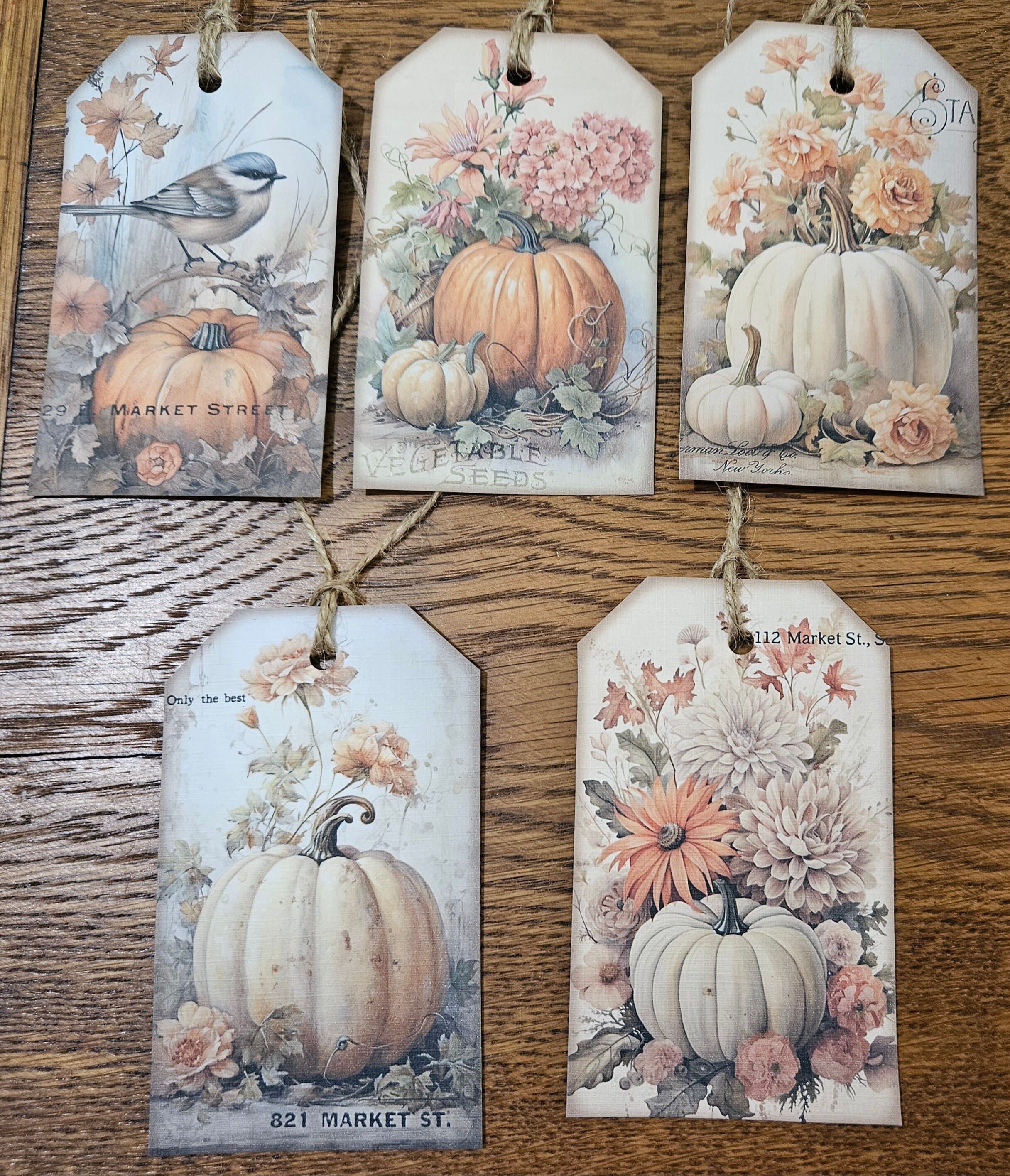 Orange hang tags Nederland