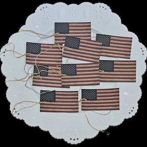 9 Americana Primitive Patriotique Rouge Blanc Bleu Drapeau des États-Unis du 4 juillet Étiquettes volantes rustiques Cravates cadeaux Scrapbooking Ornies Présentoirs d'été Décoration d'accent