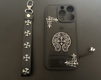 Étui en cuir gothique coeurs chromés, étui pour iPhone 15, étui à fleurs croisées, étui punk, design style coeurs chromés, designer en cuir Y2k