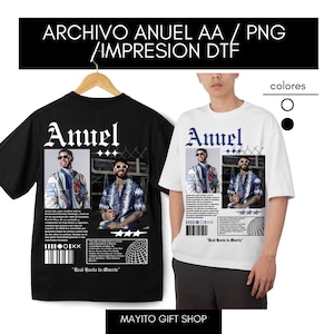 Puede incluir: Camisetas negras y blancas con un diseño gráfico que presenta el nombre "Anuel" en una fuente estilizada, junto con imágenes de un hombre. Las camisetas tienen texto y elementos gráficos adicionales. También está presente el texto "Real Hasta la Muerte".