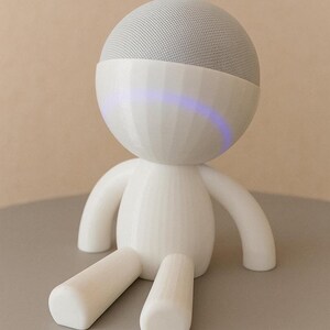 Support robot pour Echo Dot 4 et 5 | Support décoratif imprimé en 3D | Idée cadeau minimaliste pour Alexa