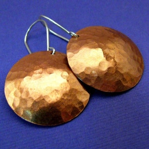 Sexy SATURN Hammered Copper Disc Earrings, 1 inch Handmade Circles on Sterling Silver Dangly Wires Rustic Artisan Jewelry image 4