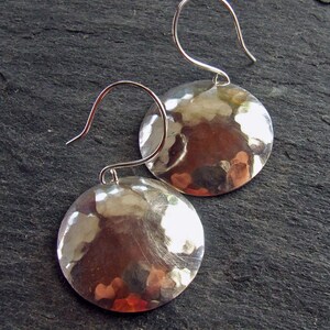 SEXY SATURN Hammered Sterling Silver Earrings, 1 inch Round Discs on Handmade Earwires image 1