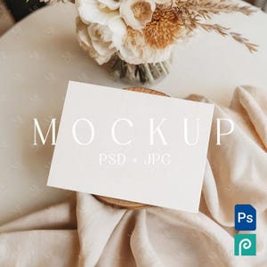 Birthday Party Flat Card Mock-up, Baby Shower Invite Mockup, Greeting Card Mockup, 5x7 Invitation Mock-up, Horizontal Boho Invite Card PSD