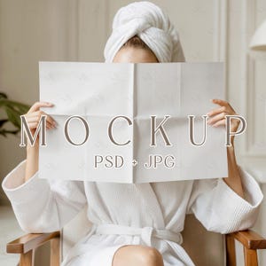 Zeitungs-Mockup, großes Zeitungs-Mockup, gefaltetes Papier-Mockup, Magazin-Mockups, Zeitungsjournal Mockups PSD Smart Objekt