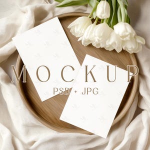 Brauteinladung Mockup, Doppel 5x7 Frühlingshochzeitskarte PSD, Blumenset Karte MockUp, 2 Seite Geschenk einladen Mockup, Boho Grußkarte Mockup