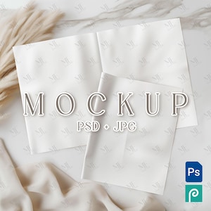 Boho neutrale krantenmodelset, elegant gevouwen en groot krantenmodel, dubbel wit blanco krantenkaartenmodel PSD