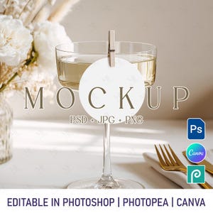 Mockup de cartão de lugar redondo, mockup de etiqueta de bebida em PSD Canva, mockup de etiqueta de lembrancinha de coquetel de casamento, mockup de adesivo redondo em PNG e JPG, mockup de cartão de visita