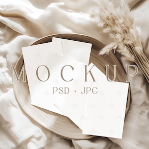 Einladungspaket Mockup, Kartenset 13x18, Spielkarten bündeln Mockup PSD, Grußkartenmockup, Boho-Hochzeitsfest-Setkarten Mockup