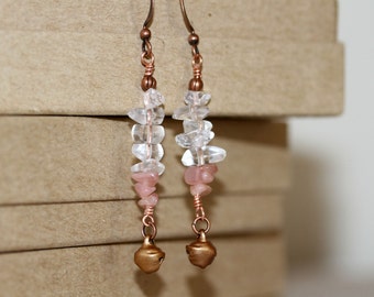 Peach and Clear Gemstone Chip Antiqued Copper Dangling Earrings, Dangling Earrings, Summer Earrings, Pastel Peach Earrings