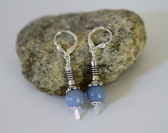 Bébé bleu Angelite vieilli argent Boho inspiré boucles d’oreilles pendantes