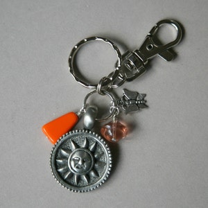 Antiqued Silver Sun Key Chain, Charm Key Ring, Sun Key Ring, Antique Pewter Key Ring, Key Holder, Purse Charms, Purse Key Ring