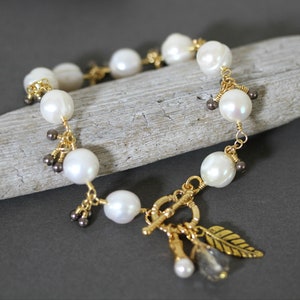 Off White Freshwater Pearl Charm Bracelet, Charm Jewelry, Dangling Charm Bracelet, Leaf Charm Bracelet, Mother&#39;s Day