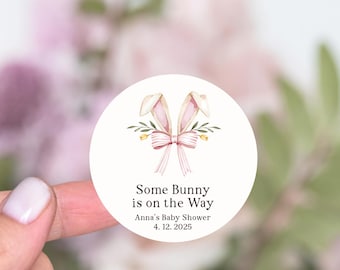 Hase Babypartybevorzugungen Aufkleber, einige Hase ist unterwegs, Ostern Babypartybevorzugungsetiketten, Hase Babyparty, Junge Mädchen Babyparty