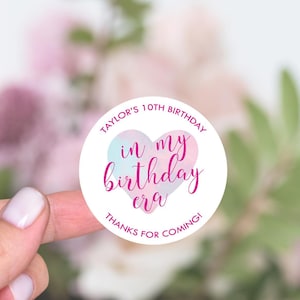 Stickers À l'époque de mon anniversaire, Stickers personnalisés de remerciement d'anniversaire Taylor, Cadeaux d'anniversaire Swiftie, Stickers ronds d'anniversaire