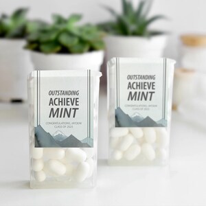 Étiquettes de cadeaux de remise des diplômes pour bonbon à la menthe, cadeaux menthe des débuts, cadeaux de remise des diplômes personnalisés, autocollants AchieveMINT sur le thème de la montagne